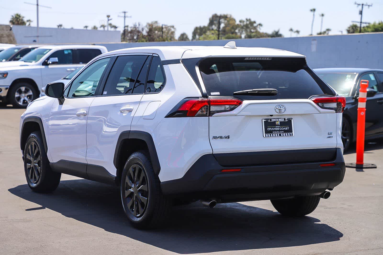 Thumbnail: 2024 Toyota RAV4 - 8