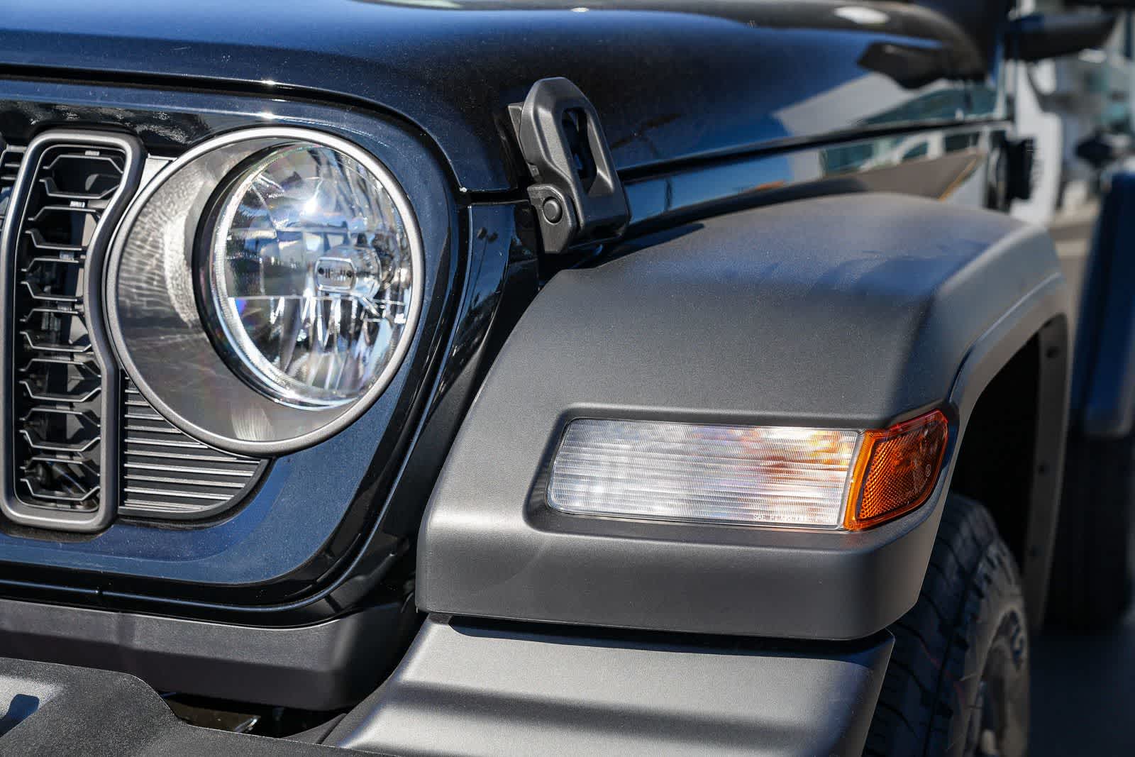 Thumbnail: 2026 Jeep Wrangler - 8