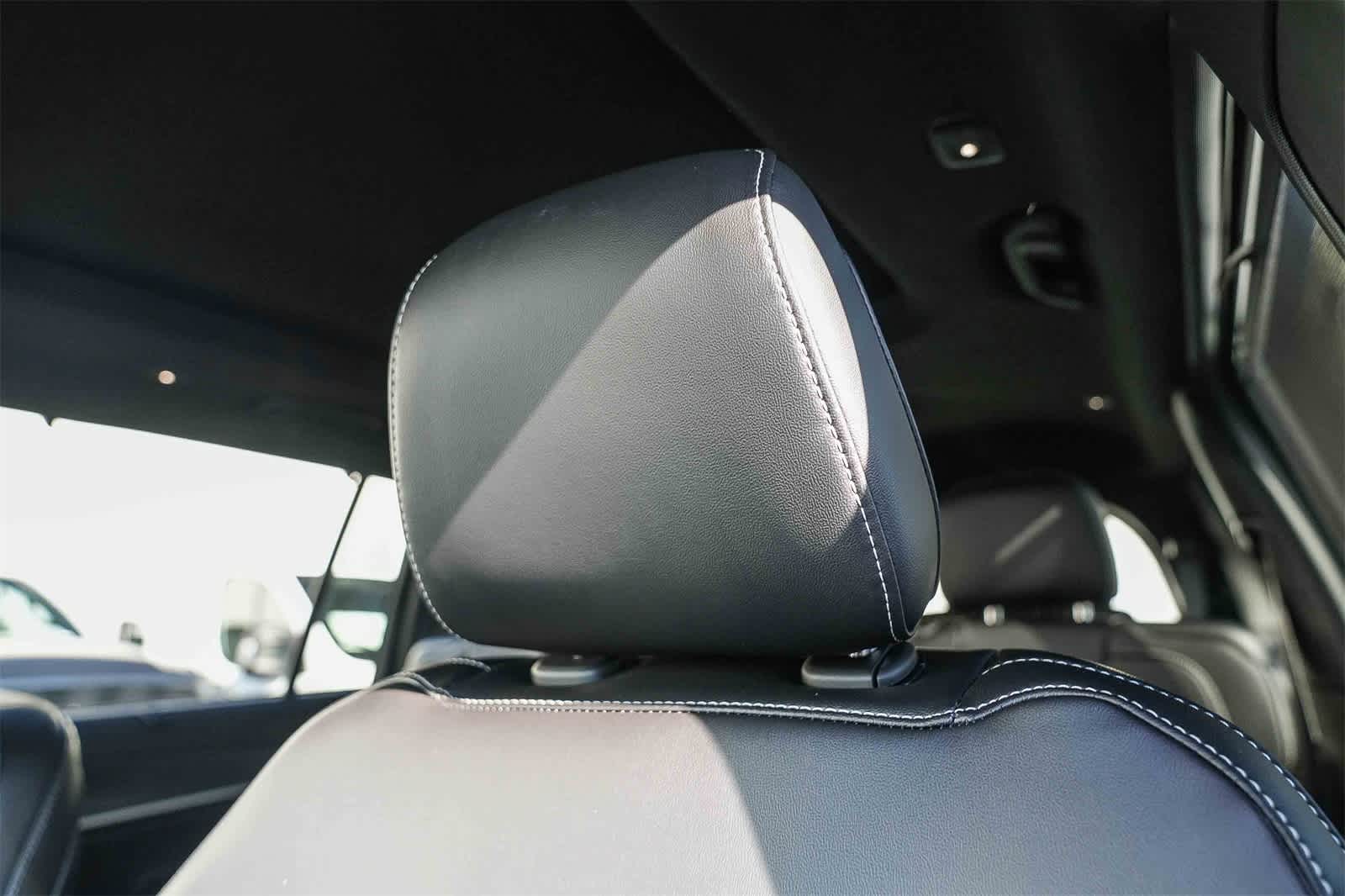 Thumbnail: 2025 Jeep Grand Cherokee L - 24