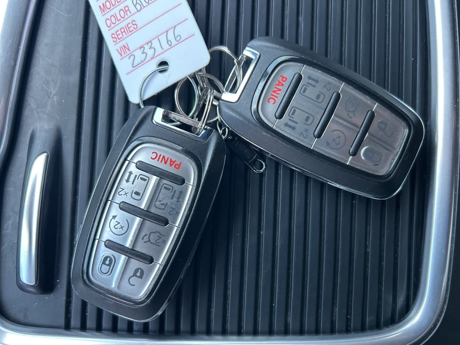 Thumbnail: 2022 Chrysler Pacifica - 43