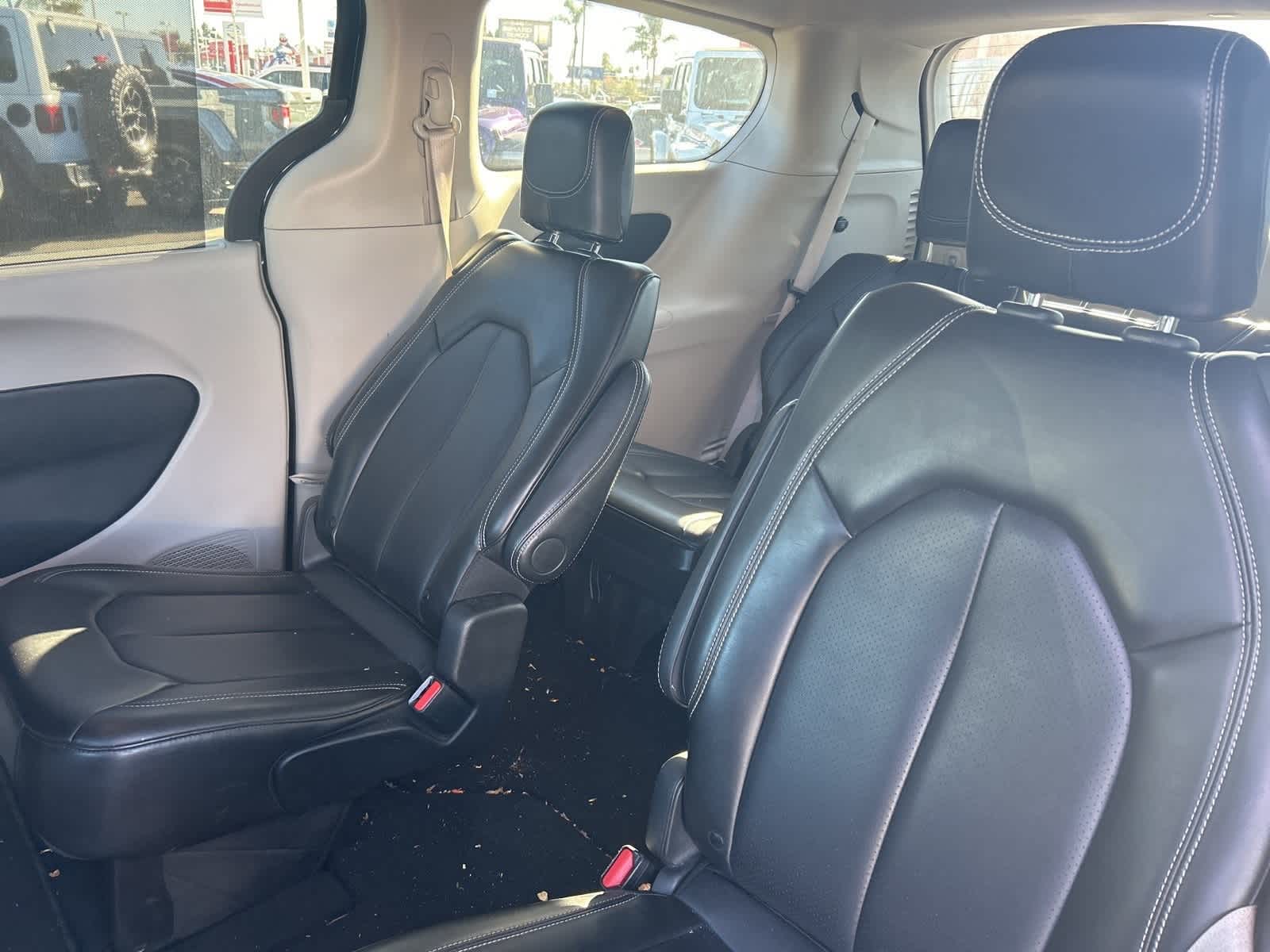 Thumbnail: 2024 Chrysler Pacifica - 19