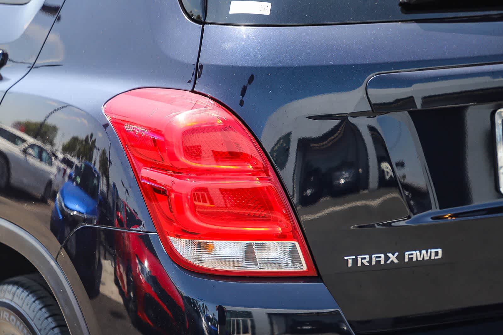 Thumbnail: 2022 Chevrolet Trax - 9