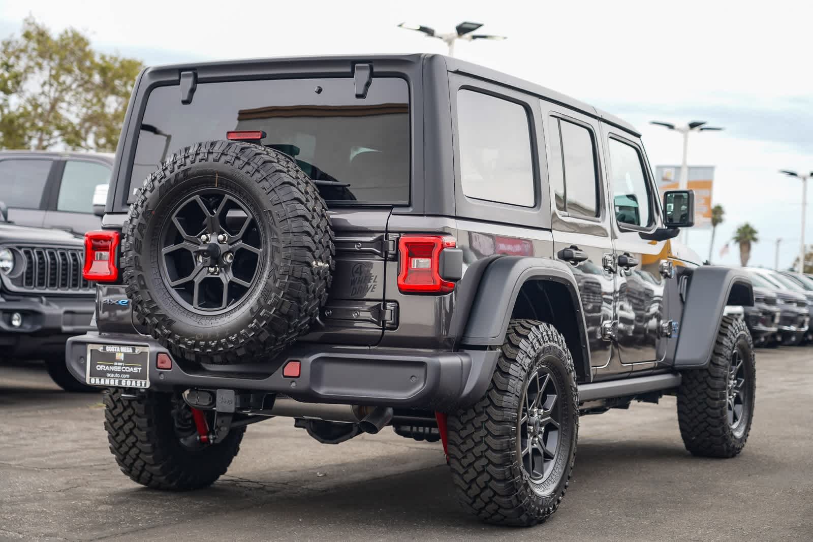 Thumbnail: 2025 Jeep Wrangler - 6