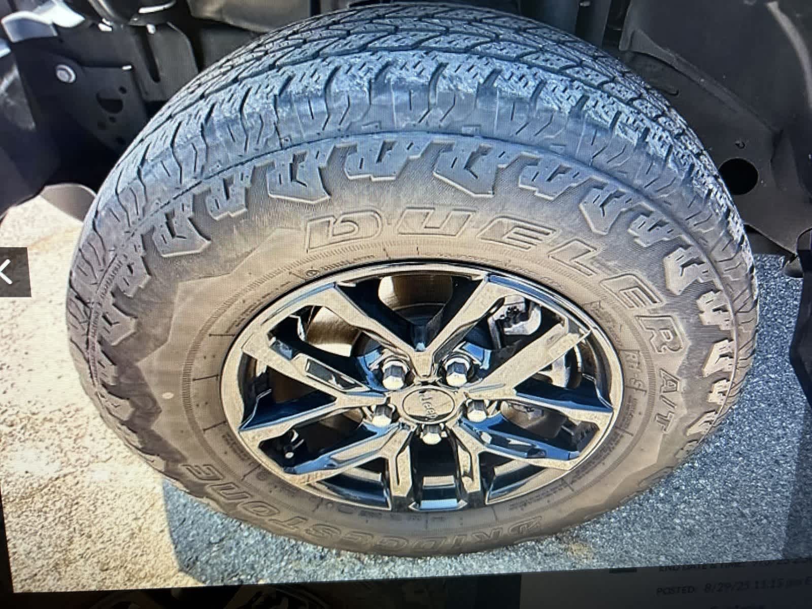Thumbnail: 2022 Jeep Gladiator - 8