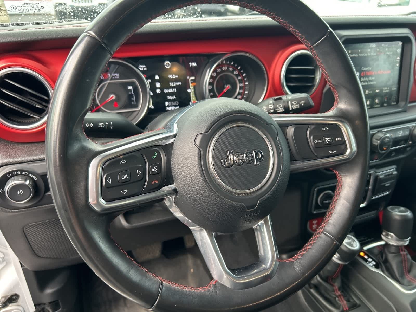 Thumbnail: 2019 Jeep Wrangler - 37