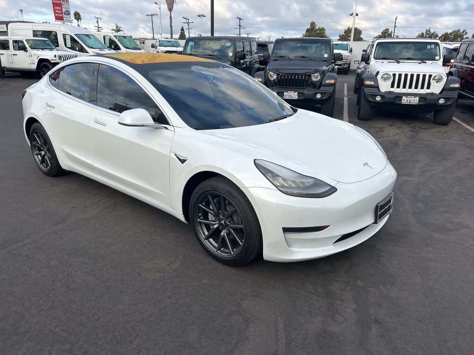 Thumbnail: 2019 Tesla Model 3 - 8