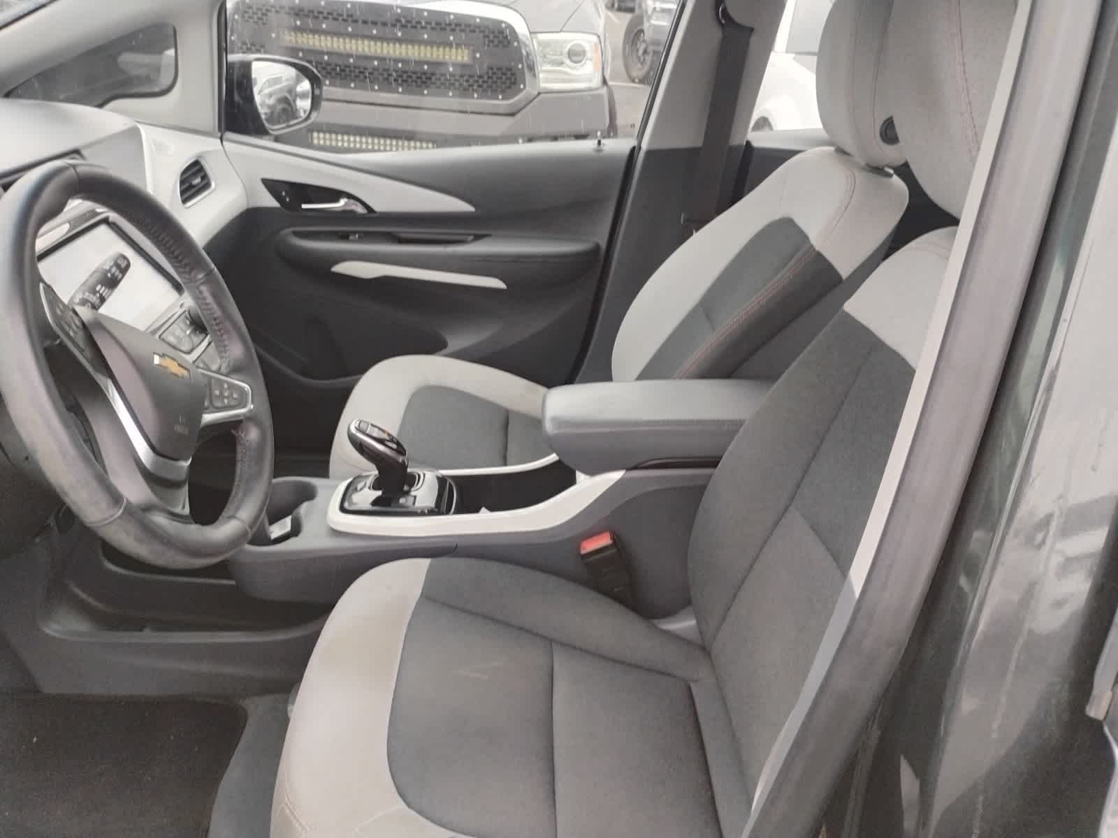 Thumbnail: 2017 Chevrolet Bolt EV - 11