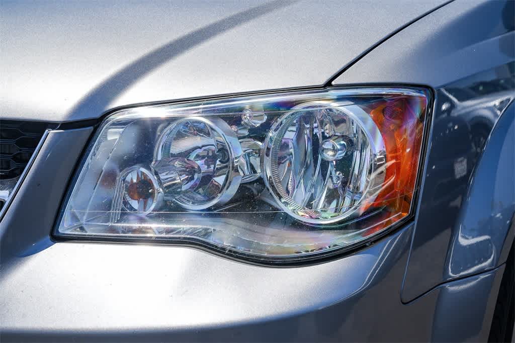 Thumbnail: 2019 Dodge Grand Caravan - 8
