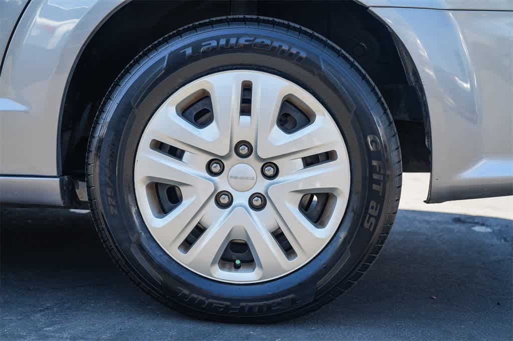 Thumbnail: 2019 Dodge Grand Caravan - 10