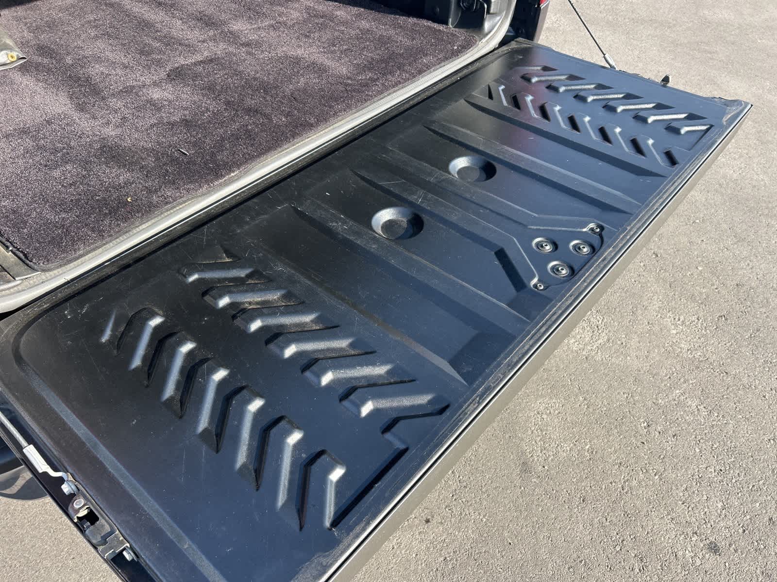 Thumbnail: 2005 Chevrolet Avalanche 1500 - 25