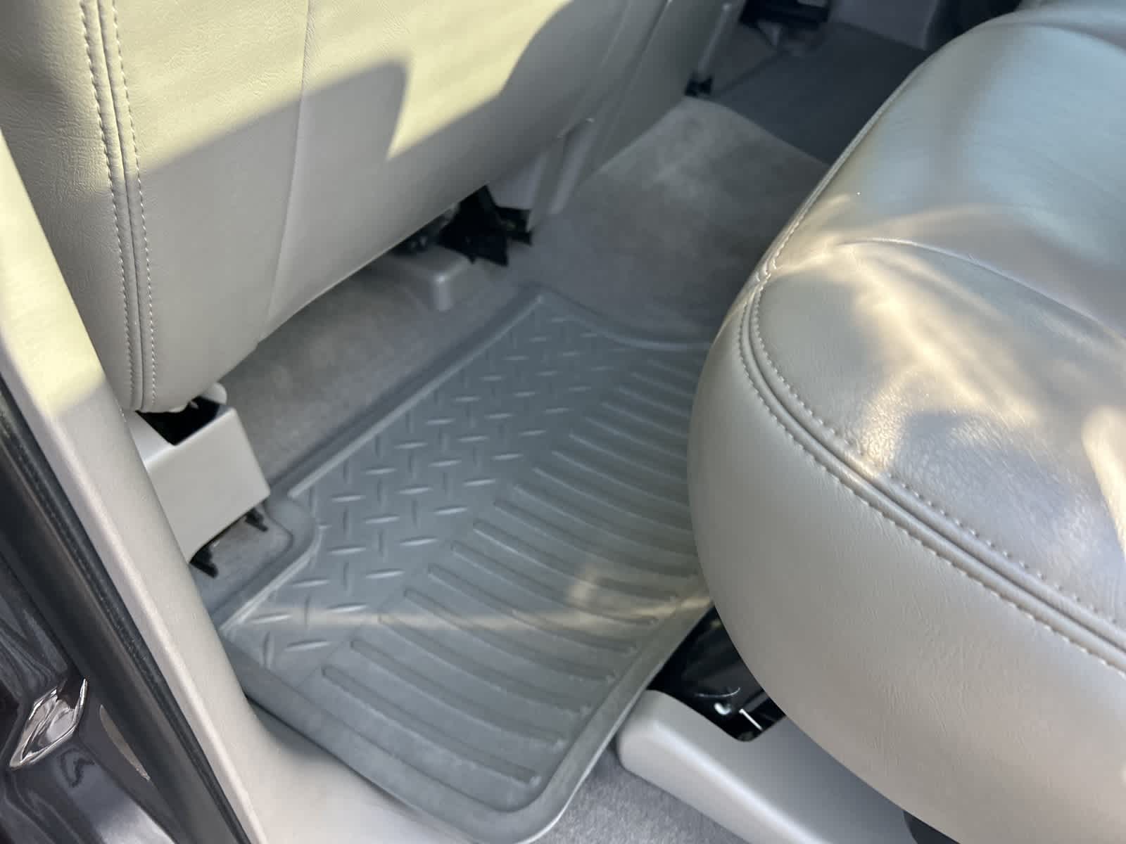 Thumbnail: 2005 Chevrolet Avalanche 1500 - 37