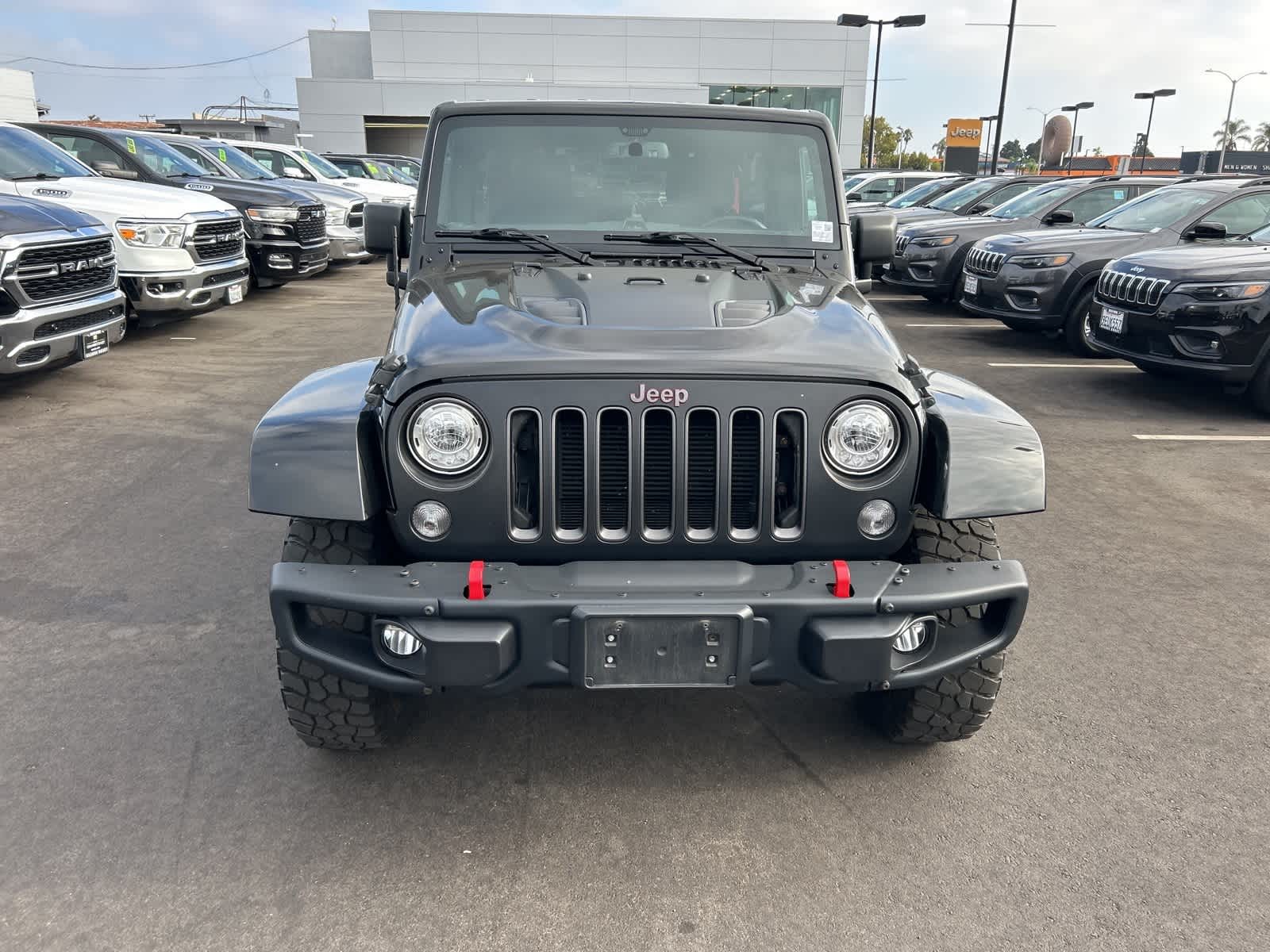 Thumbnail: 2017 Jeep Wrangler - 8