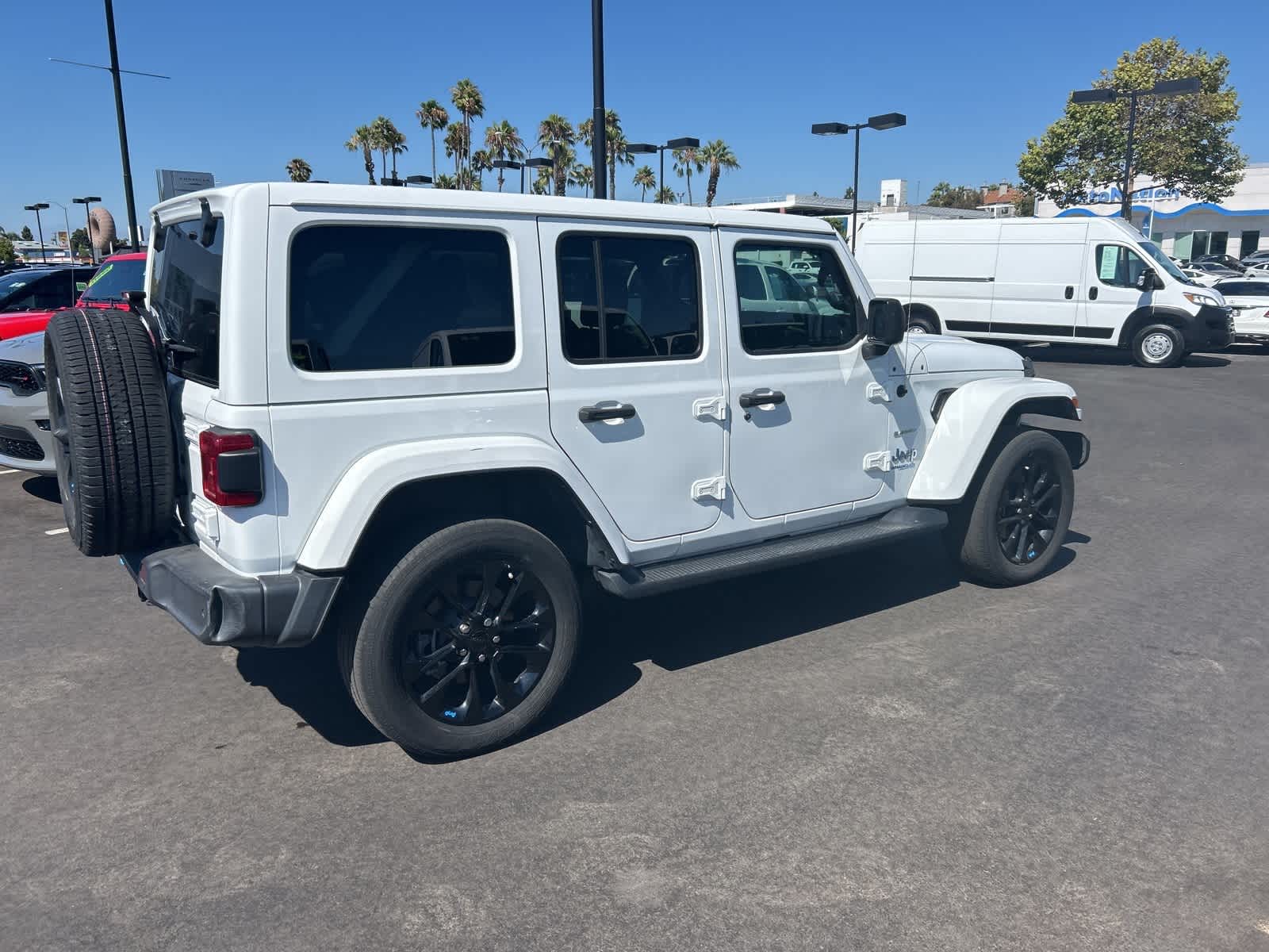 Thumbnail: 2022 Jeep Wrangler - 6