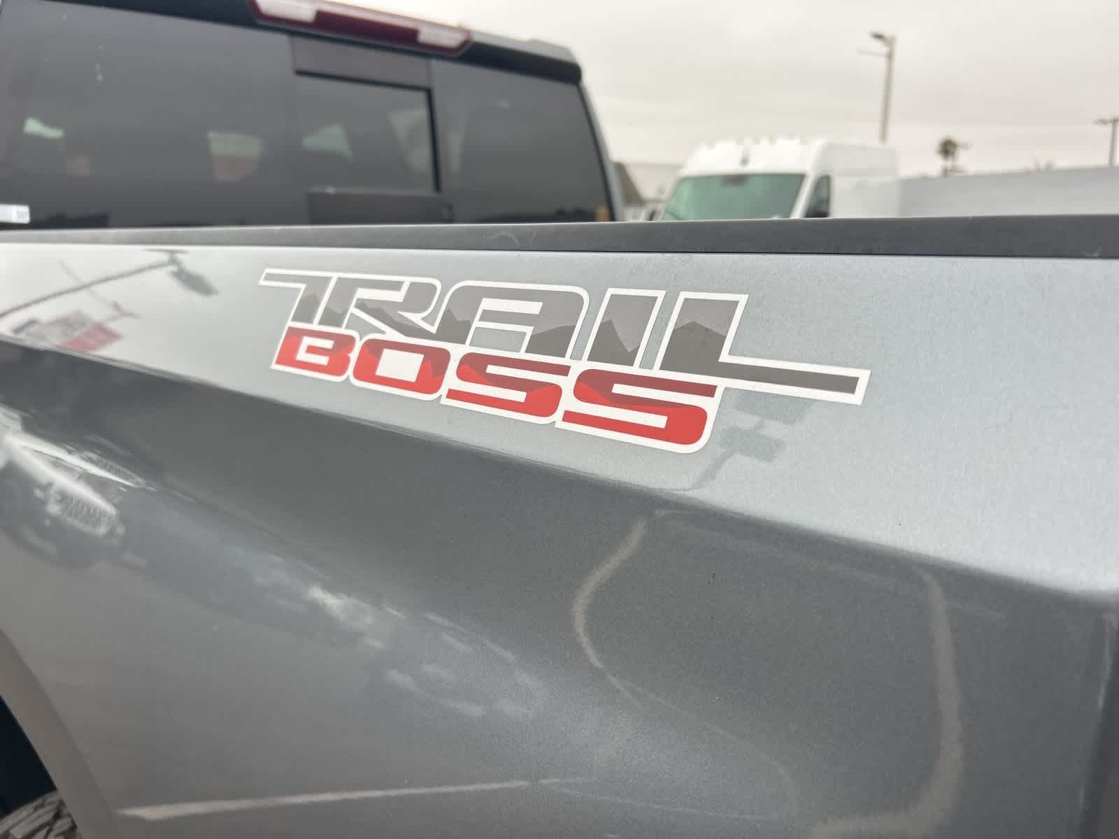 Thumbnail: 2020 Chevrolet Silverado 1500 - 19