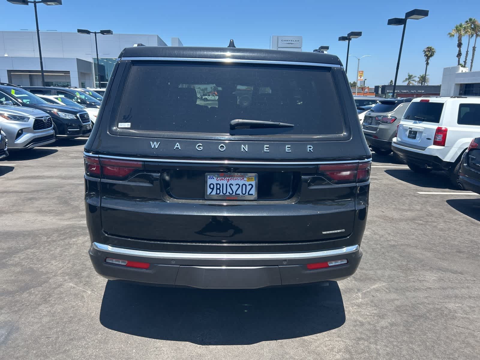 Thumbnail: 2022 Jeep Wagoneer - 4