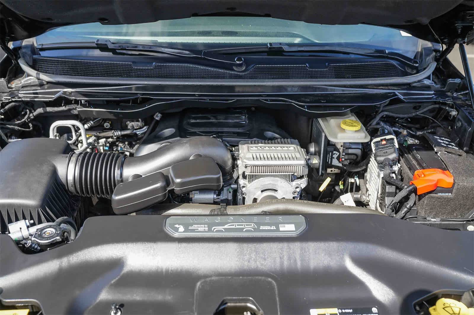 Thumbnail: 2022 Jeep Wagoneer - 23