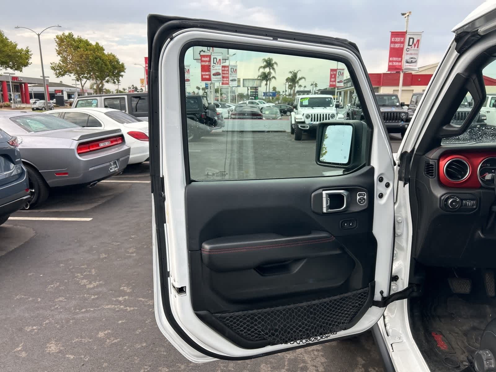 Thumbnail: 2019 Jeep Wrangler - 21