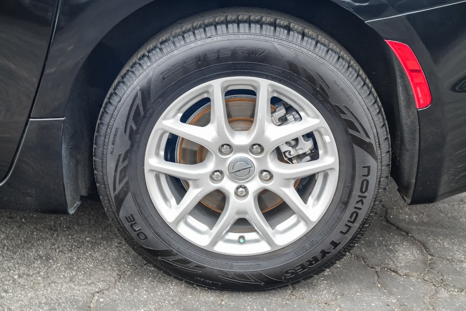 Thumbnail: 2024 Chrysler Pacifica - 10