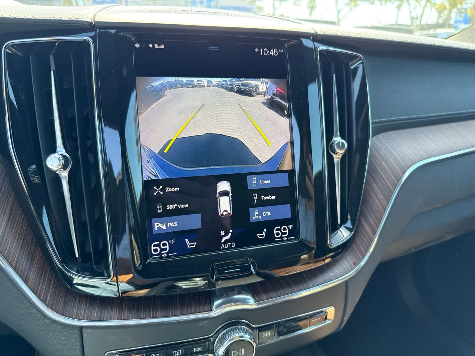 Thumbnail: 2021 Volvo XC60 - 35