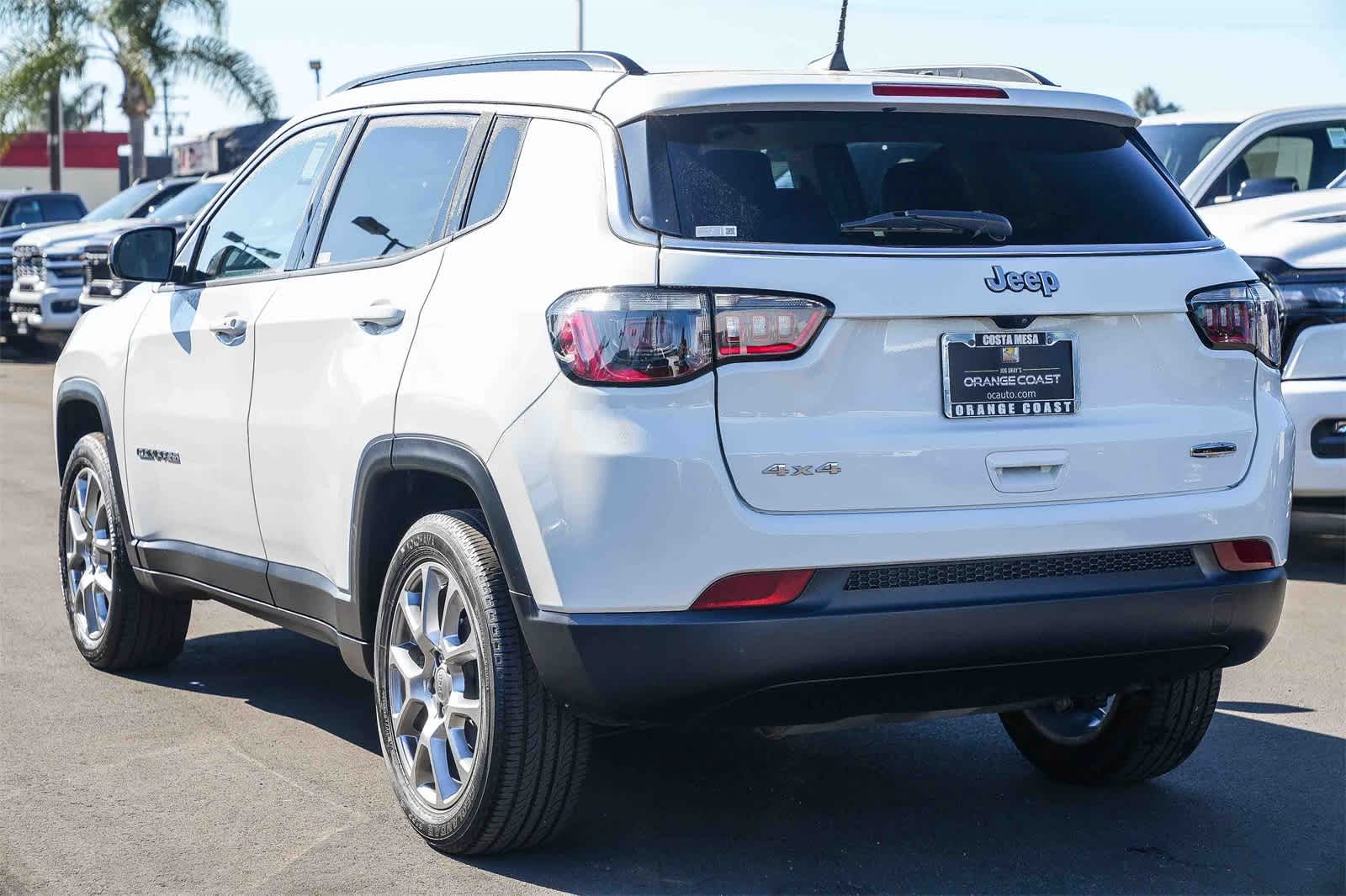 Thumbnail: 2022 Jeep Compass - 5