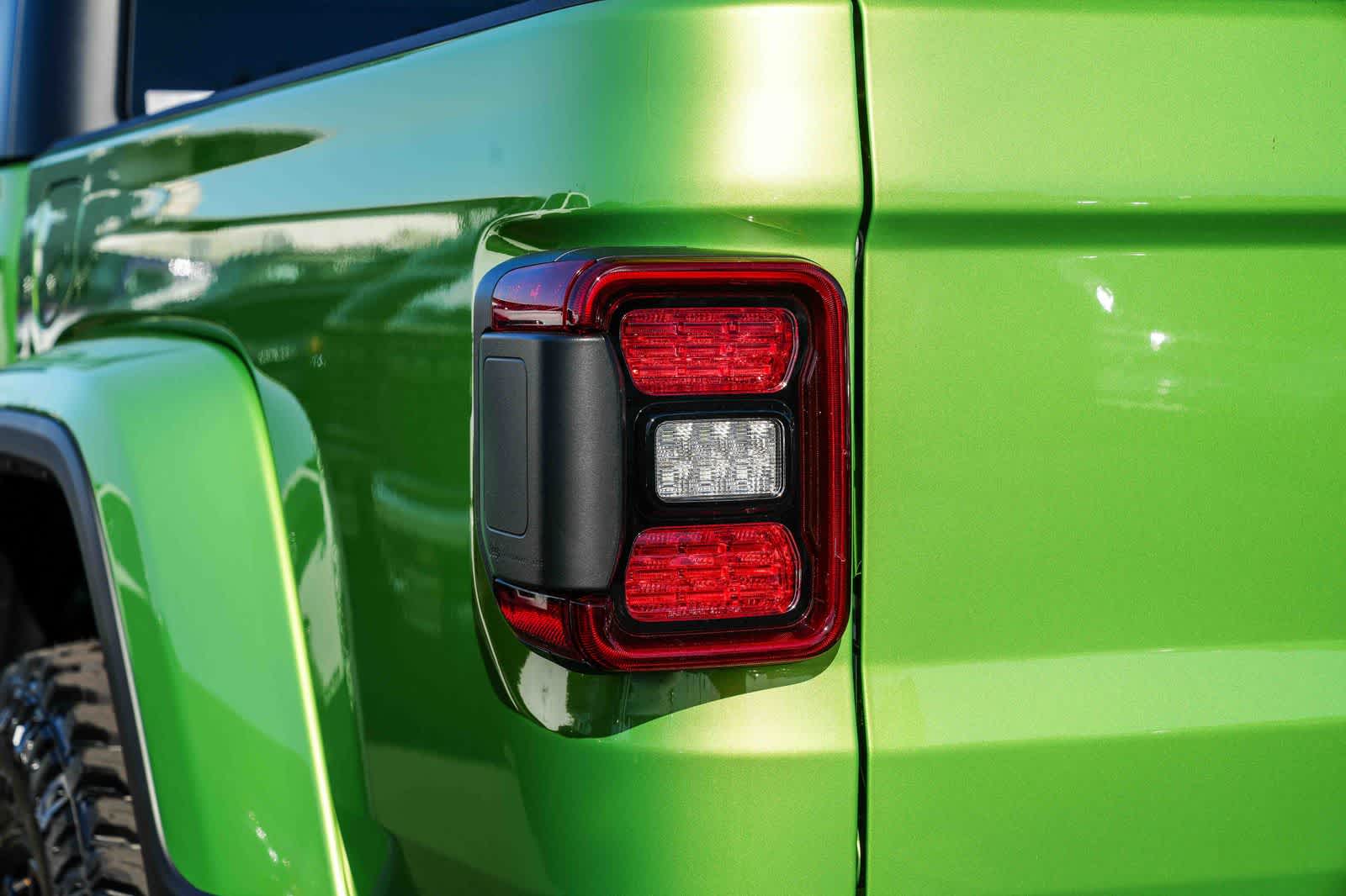 Thumbnail: 2026 Jeep Gladiator - 7
