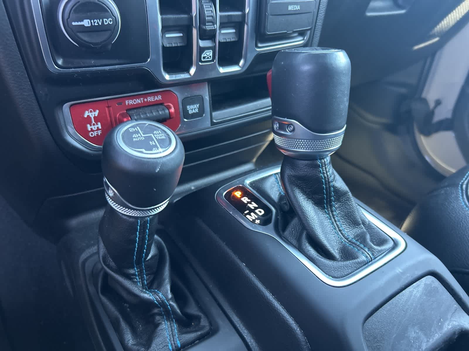 Thumbnail: 2022 Jeep Wrangler - 43
