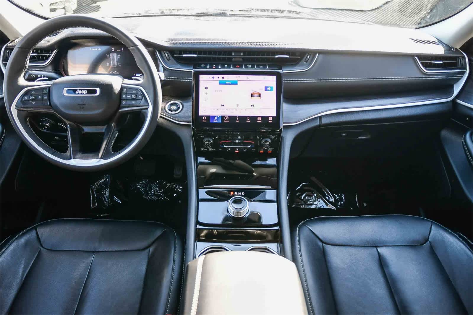 Thumbnail: 2023 Jeep Grand Cherokee - 11