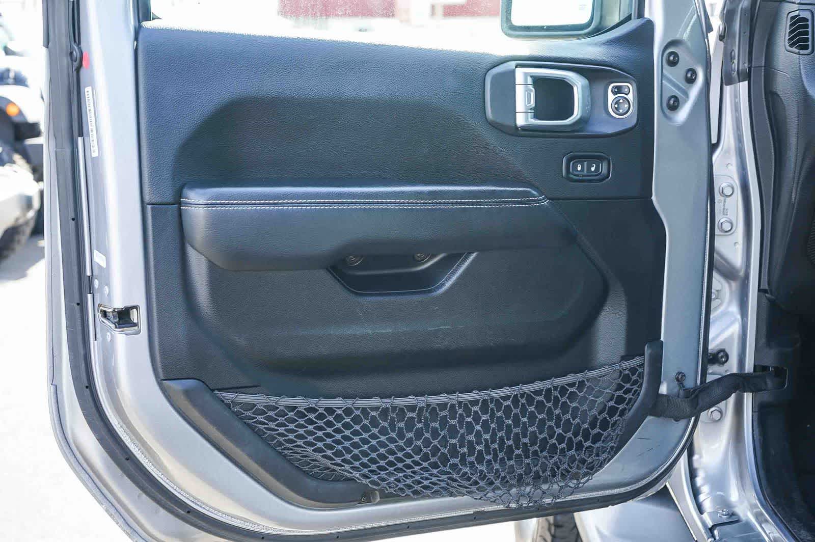 Thumbnail: 2020 Jeep Wrangler - 19