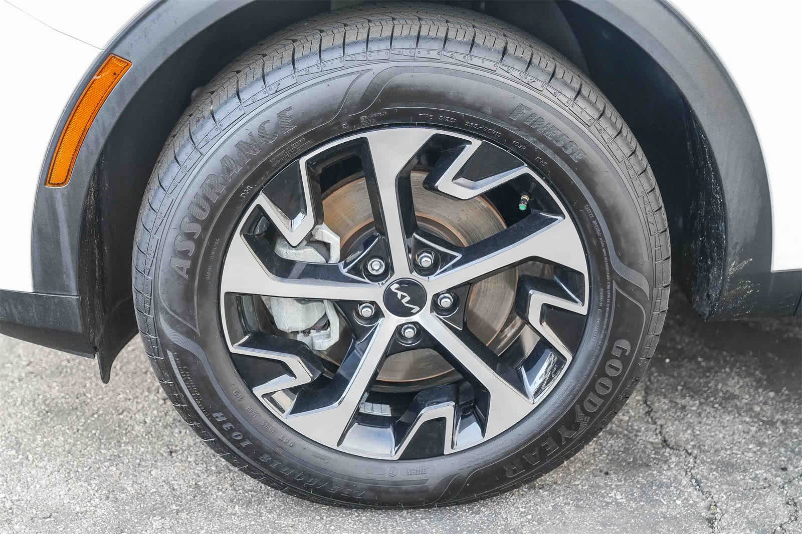 Thumbnail: 2023 Kia Sportage - 9