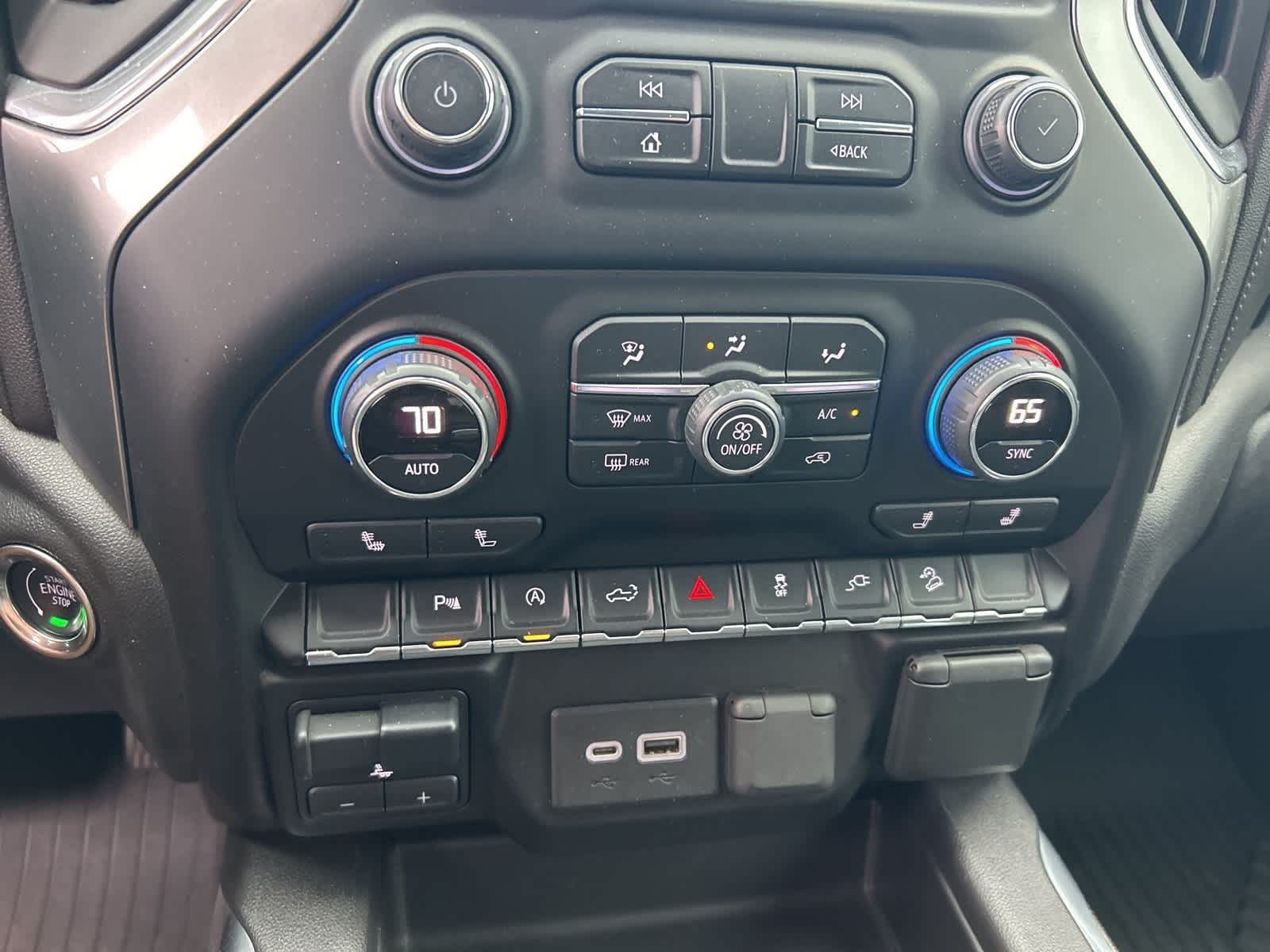 Thumbnail: 2020 Chevrolet Silverado 1500 - 43