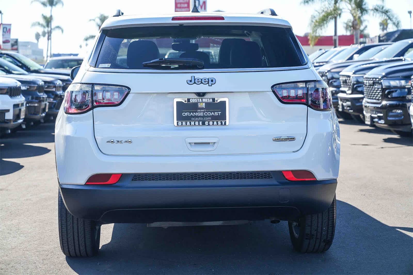 Thumbnail: 2022 Jeep Compass - 4