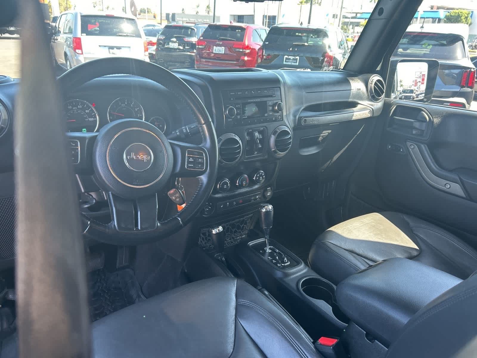 Thumbnail: 2017 Jeep Wrangler - 30