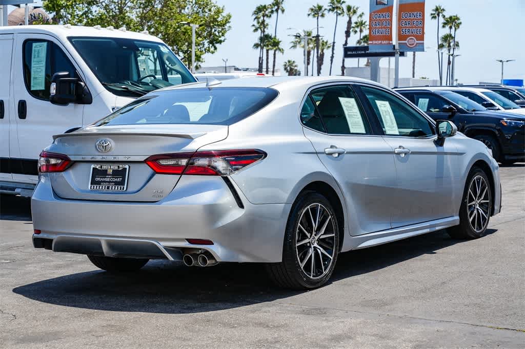 2023 Toyota Camry SE 4