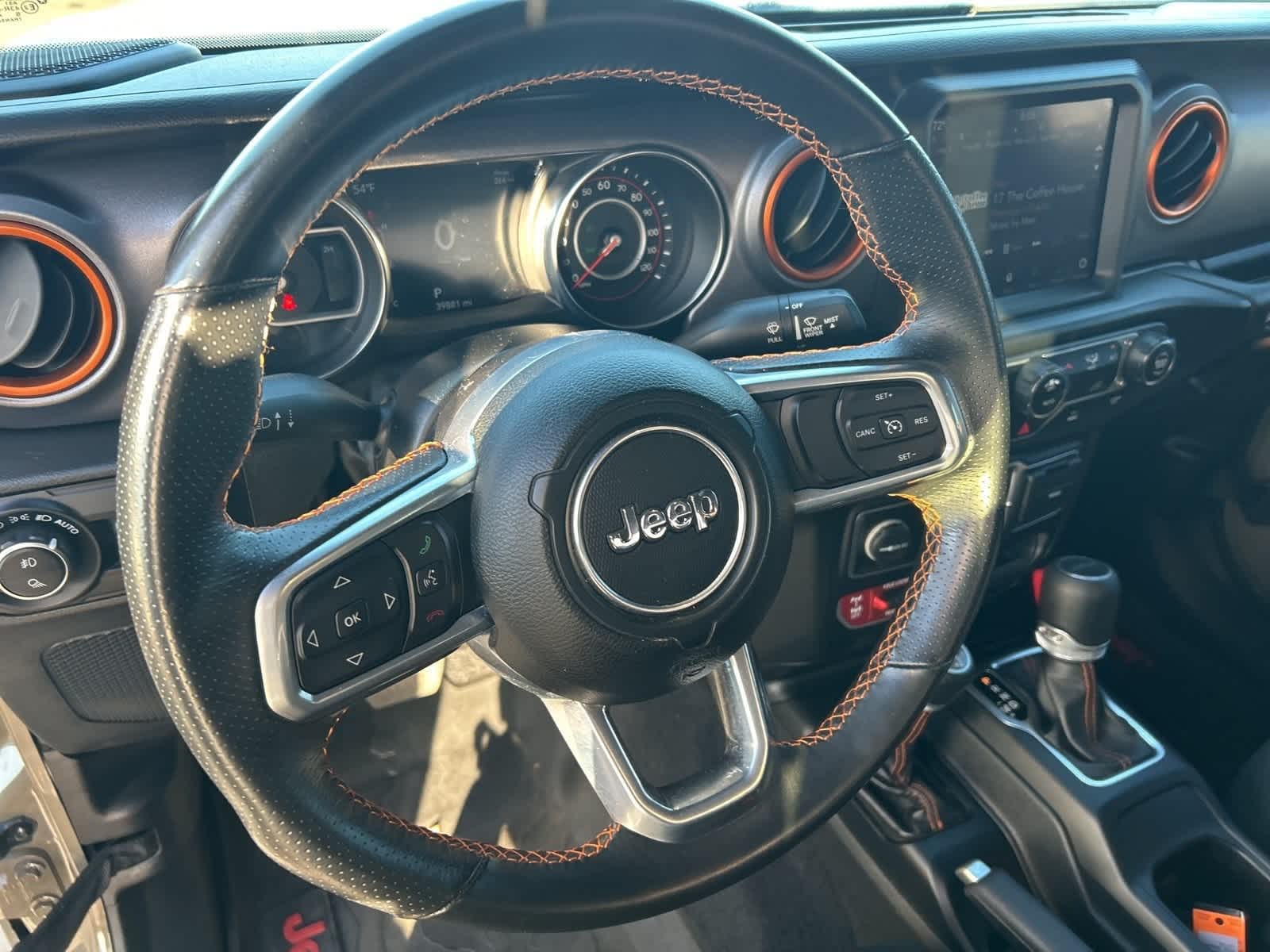 Thumbnail: 2020 Jeep Gladiator - 16