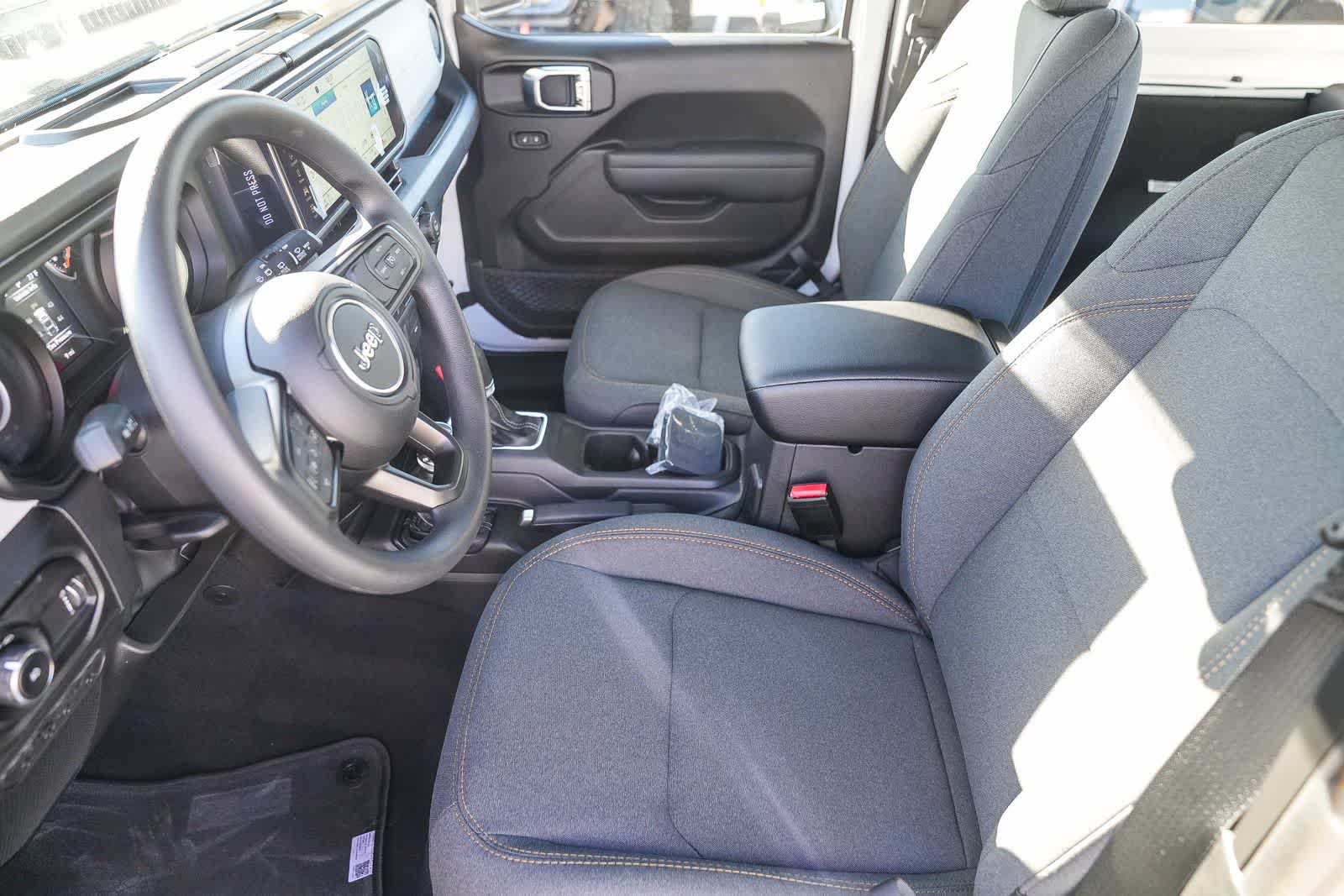 Thumbnail: 2026 Jeep Wrangler - 18