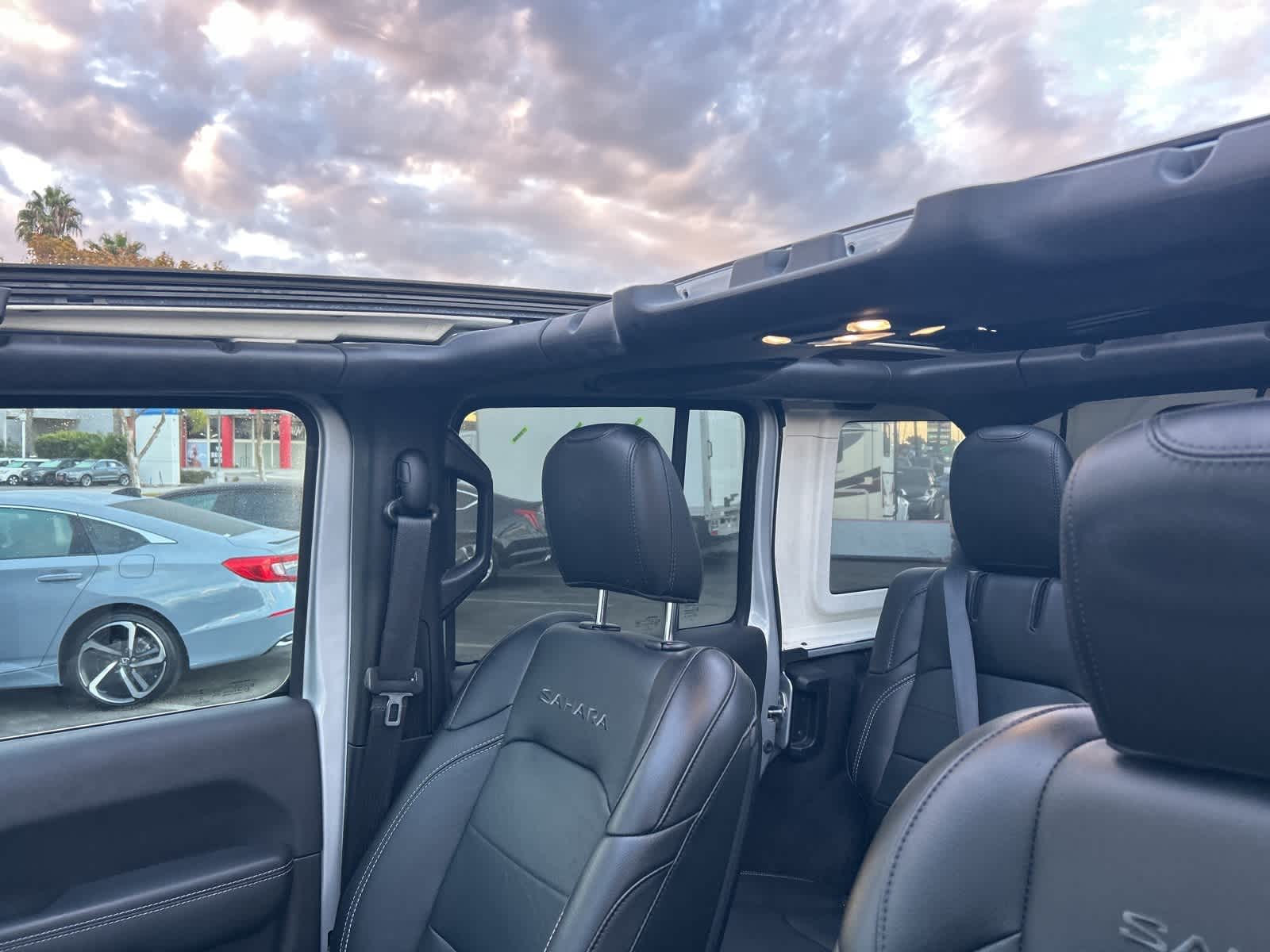 Thumbnail: 2022 Jeep Wrangler - 28