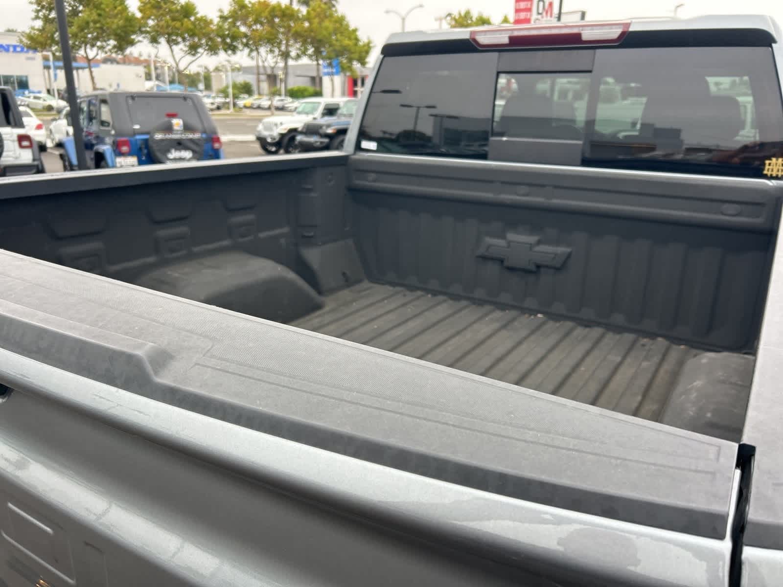 Thumbnail: 2020 Chevrolet Silverado 1500 - 24