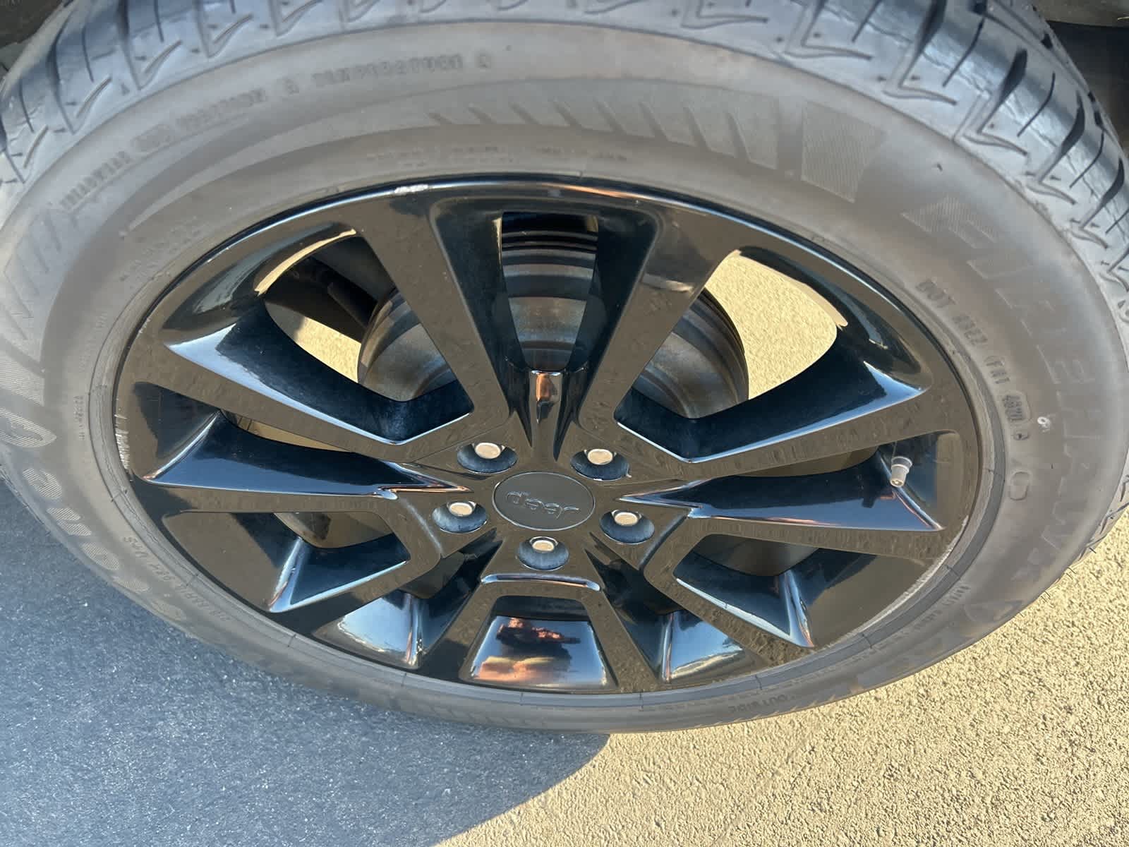 Thumbnail: 2015 Jeep Compass - 15