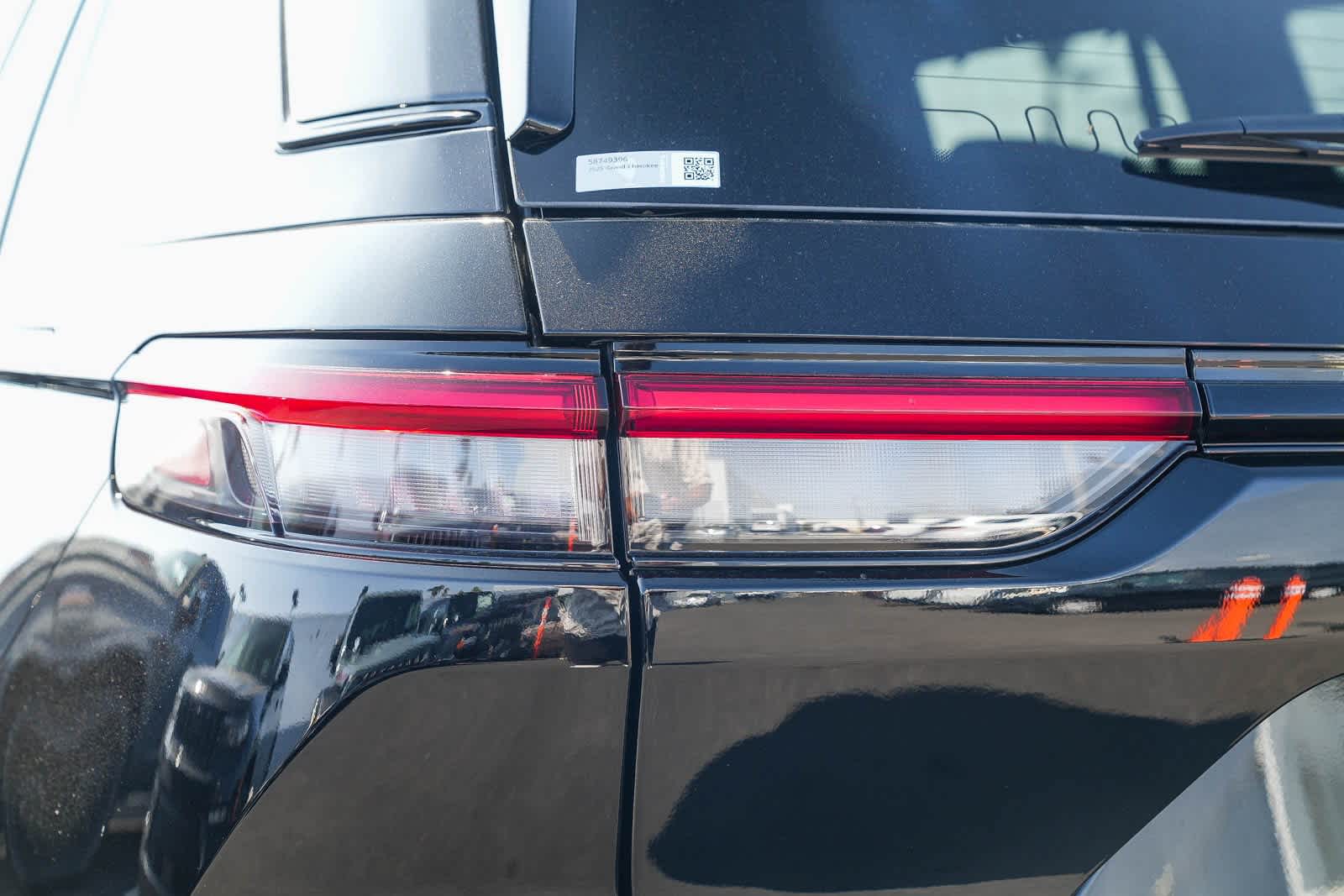 Thumbnail: 2025 Jeep Grand Cherokee - 7