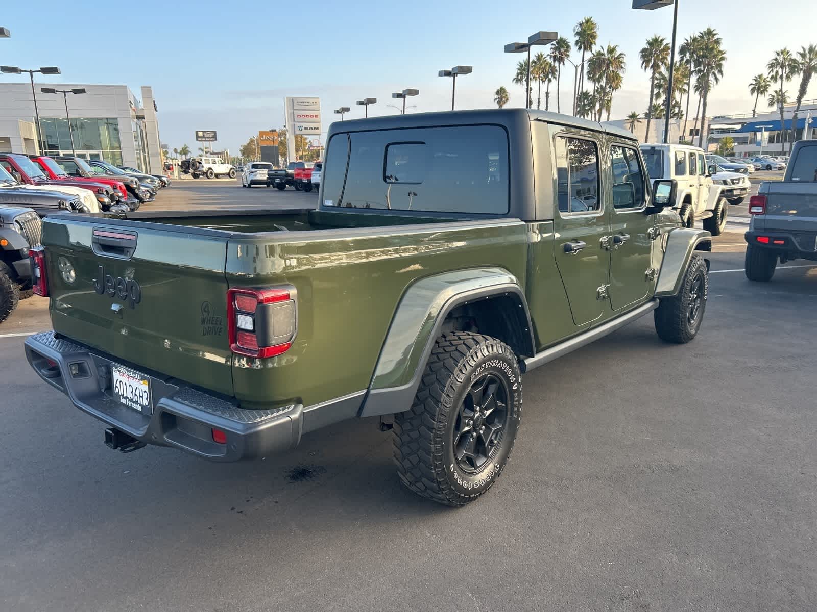 Thumbnail: 2021 Jeep Gladiator - 6