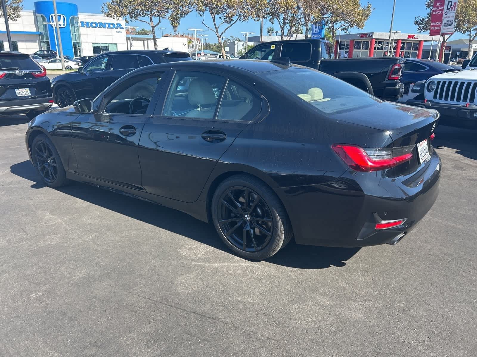 Thumbnail: 2021 BMW 3 Series - 4