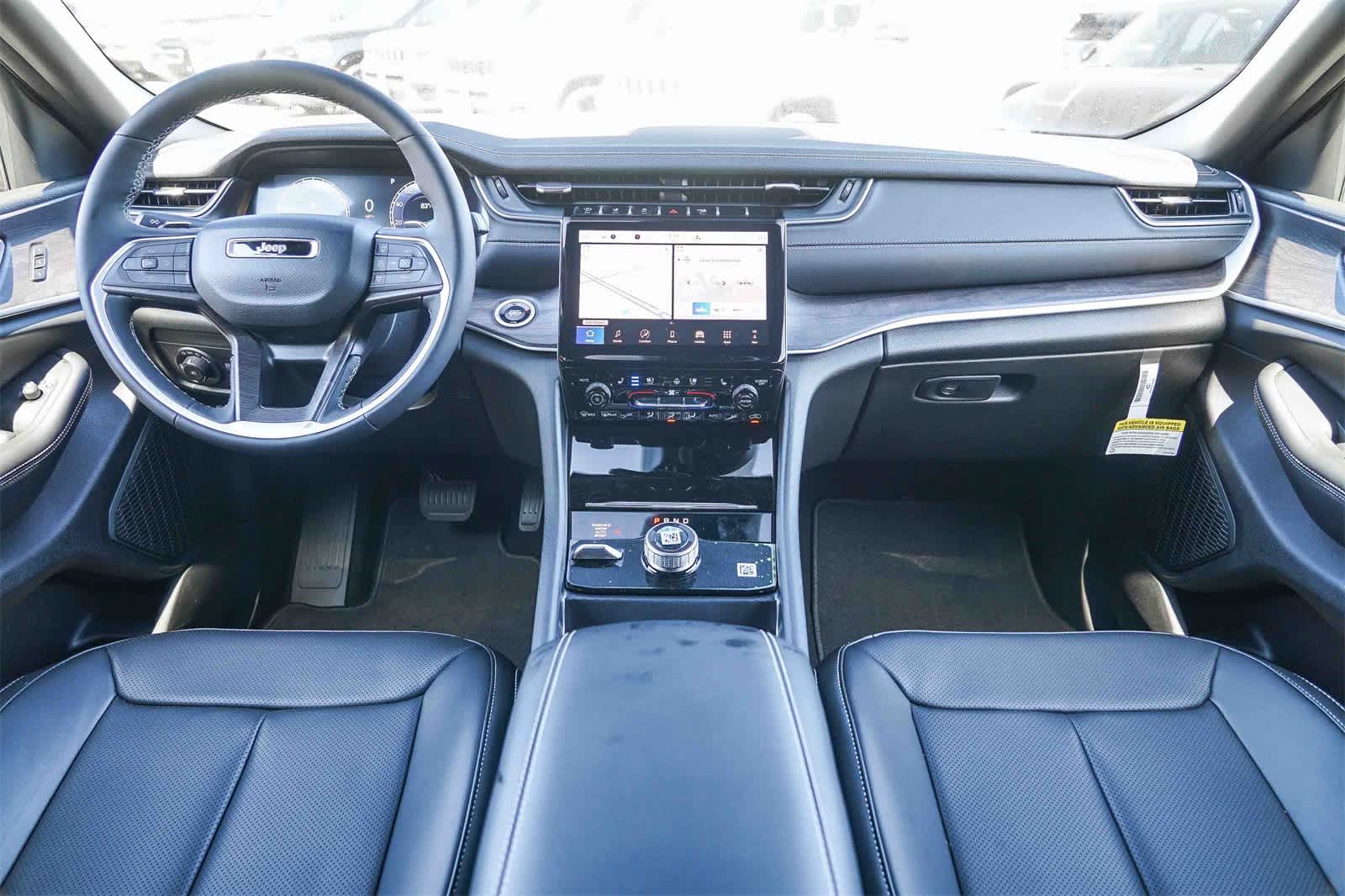 Thumbnail: 2025 Jeep Grand Cherokee L - 14