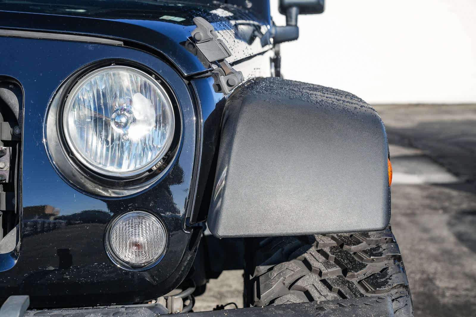 Thumbnail: 2017 Jeep Wrangler - 8