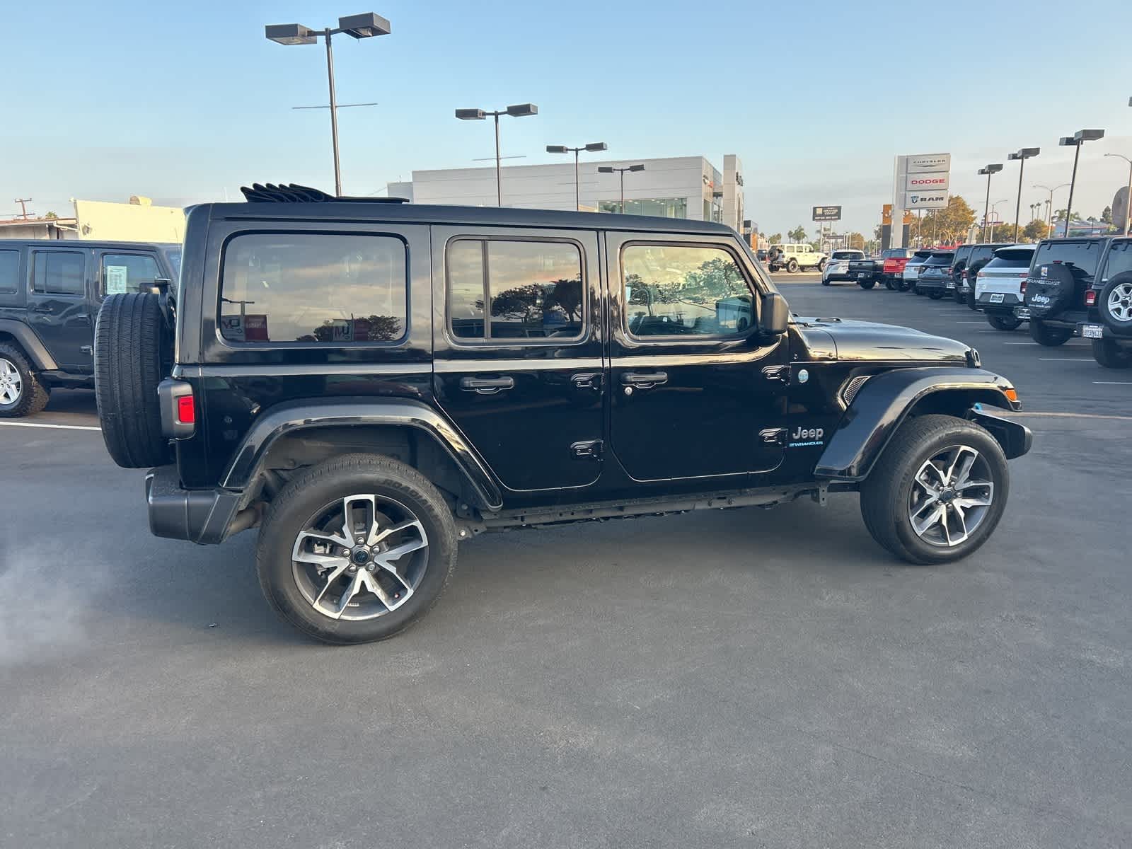 Thumbnail: 2024 Jeep Wrangler - 7