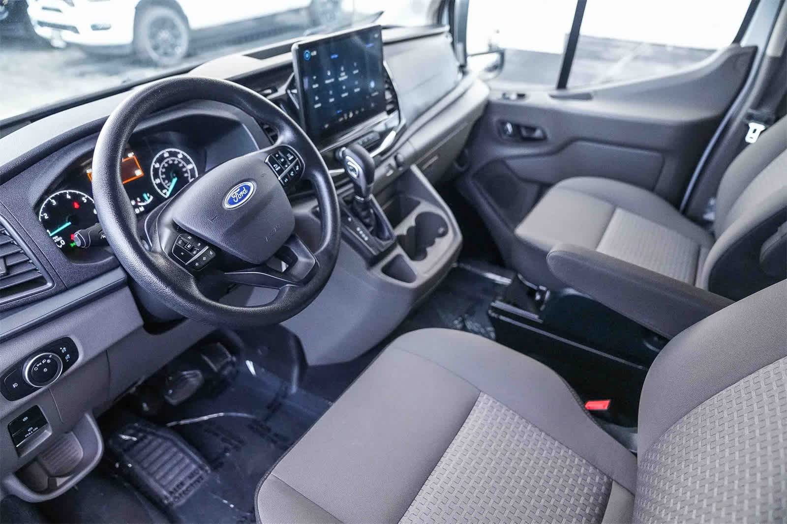 Thumbnail: 2023 Ford Econoline - 11