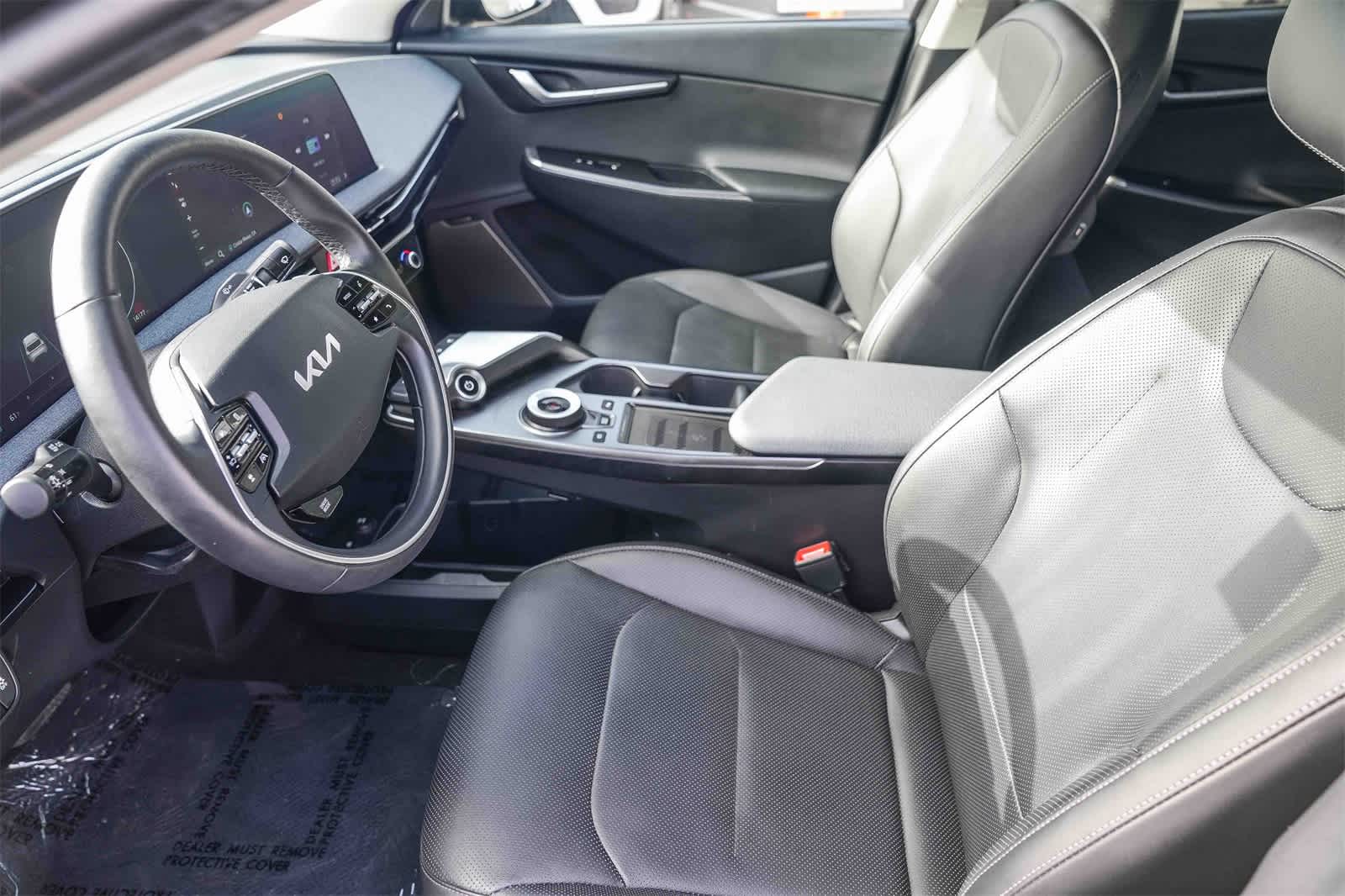 Thumbnail: 2023 Kia EV6 - 17