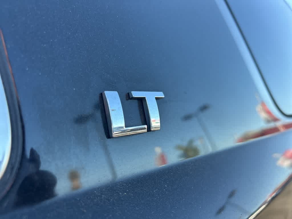 Thumbnail: 2015 Chevrolet Suburban - 12
