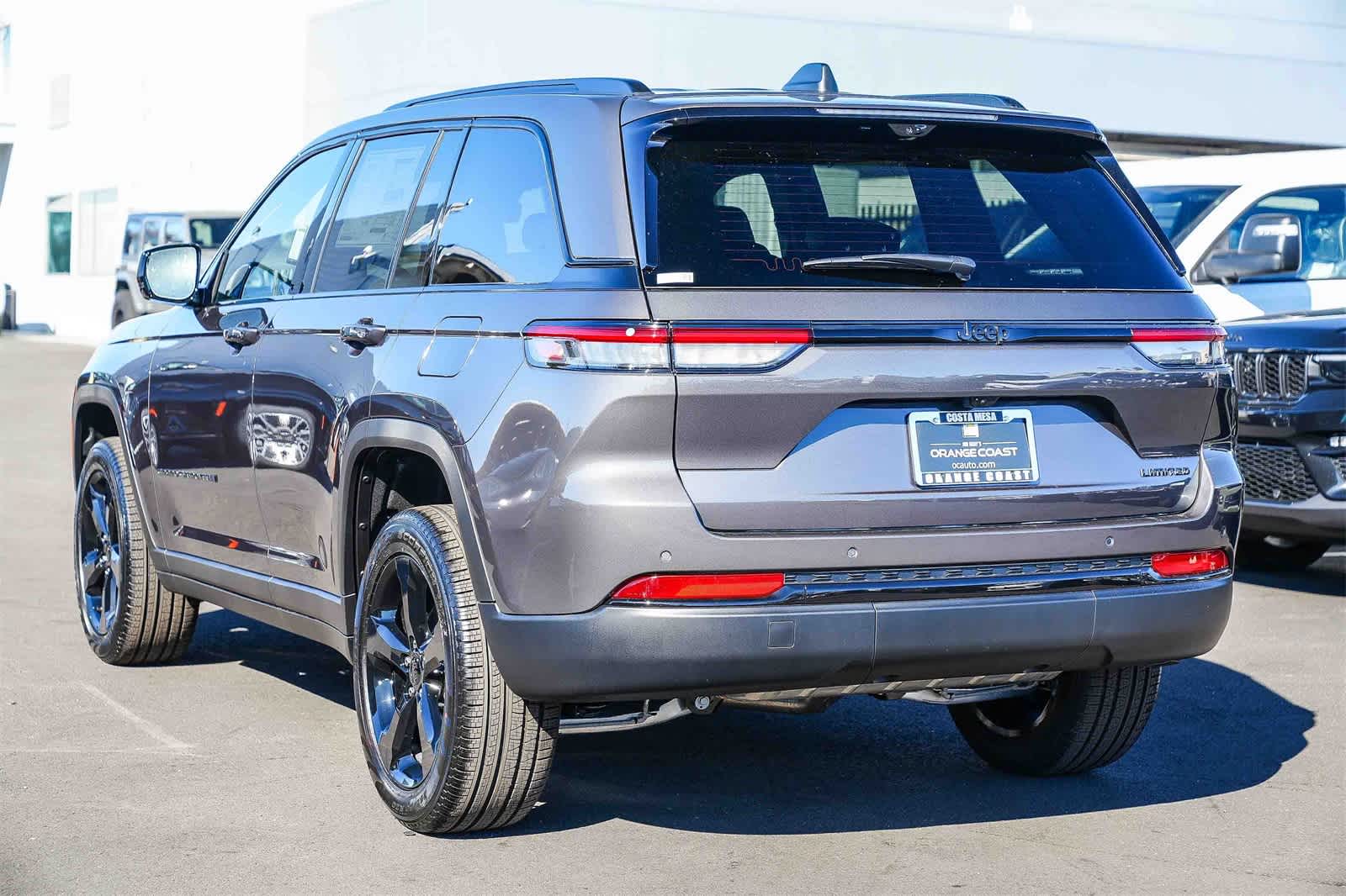 Thumbnail: 2025 Jeep Grand Cherokee - 6