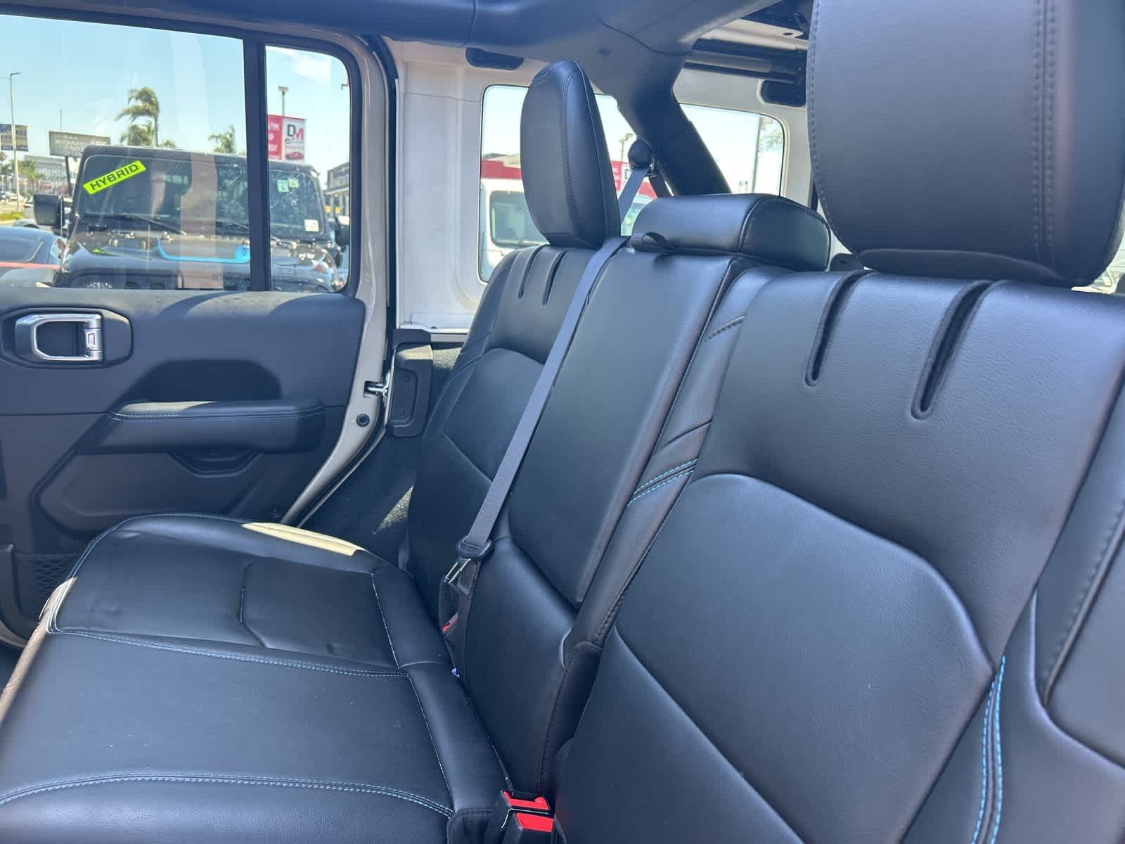 Thumbnail: 2022 Jeep Wrangler - 34