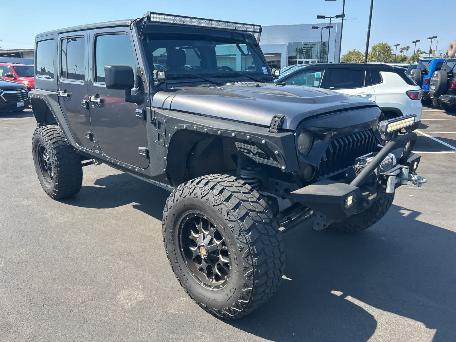 Thumbnail: 2017 Jeep Wrangler - 8